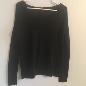 Black pullover